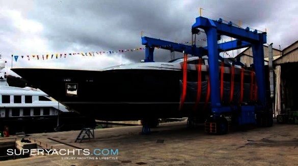 Lucky Me Yacht
