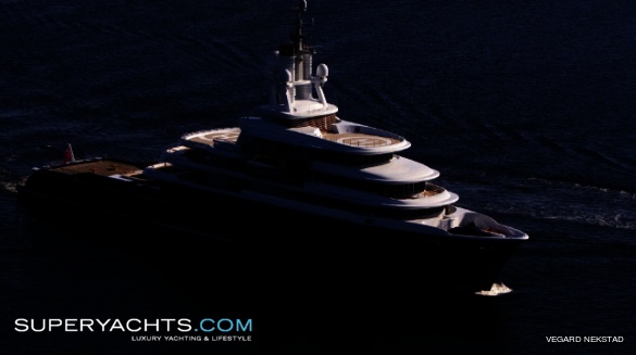 Luna Yacht Specification