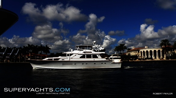 Captivator Yacht Captivator Yacht