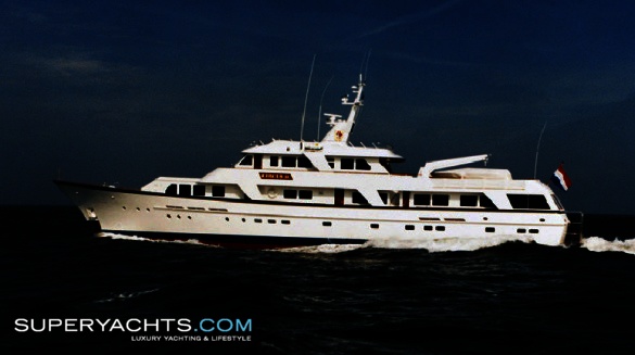 Masquerade of Sole Yacht