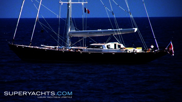 Wellenreiter Yacht