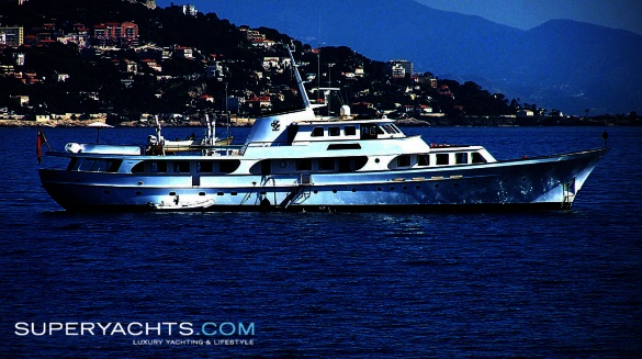 Secret Life Yacht Secret Life Yacht